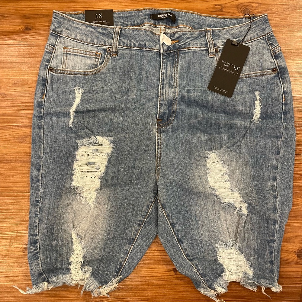 Plus size distressed Bermuda shorts